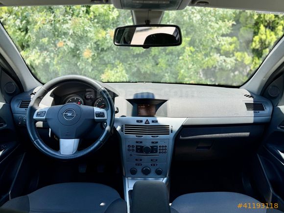 Emsalsiz Temizlikte 130 Bin Km Astra H 1.3 CDTI