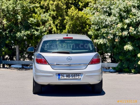 Emsalsiz Temizlikte 130 Bin Km Astra H 1.3 CDTI
