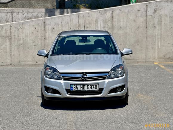 Emsalsiz Temizlikte 130 Bin Km Astra H 1.3 CDTI
