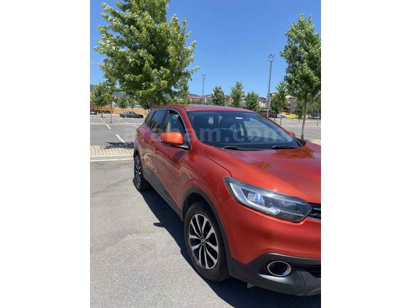 Sahibinden Renault Kadjar 1.5 dCi Touch 2015 Model  246.000 km Kırmızı