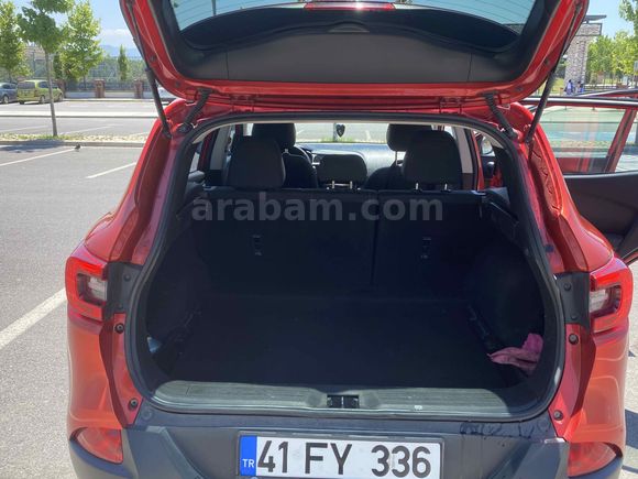 Sahibinden Renault Kadjar 1.5 dCi Touch 2015 Model  246.000 km Kırmızı