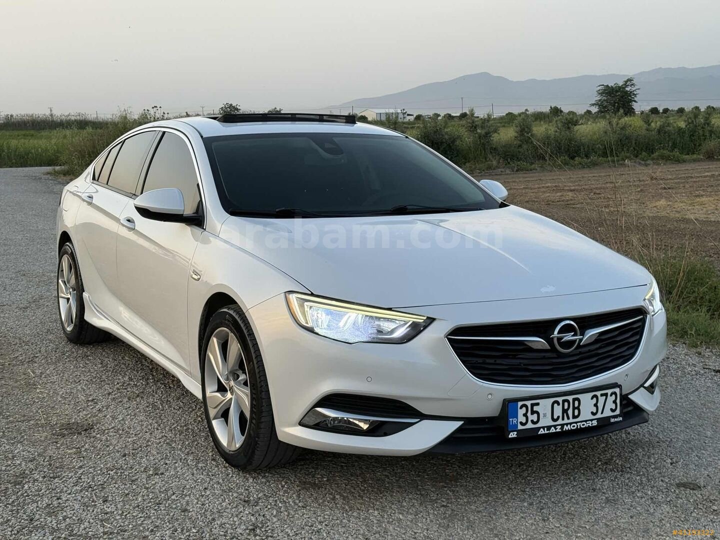 Galeriden Opel Insignia 1.6 CDTI Grand Sport Enjoy 2018 Model İzmir 108.000 km Beyaz 7