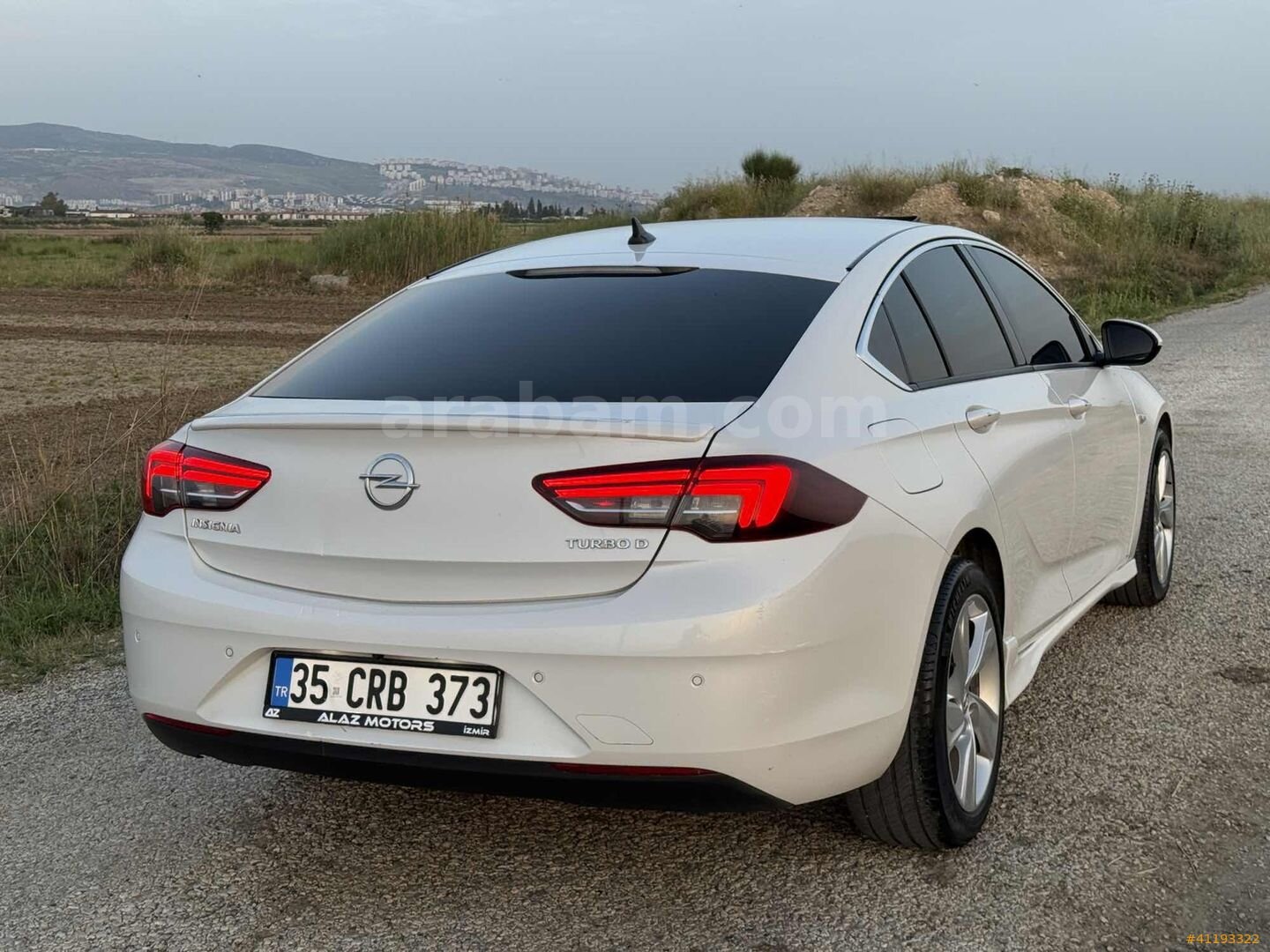 Galeriden Opel Insignia 1.6 CDTI Grand Sport Enjoy 2018 Model İzmir 108.000 km Beyaz 6