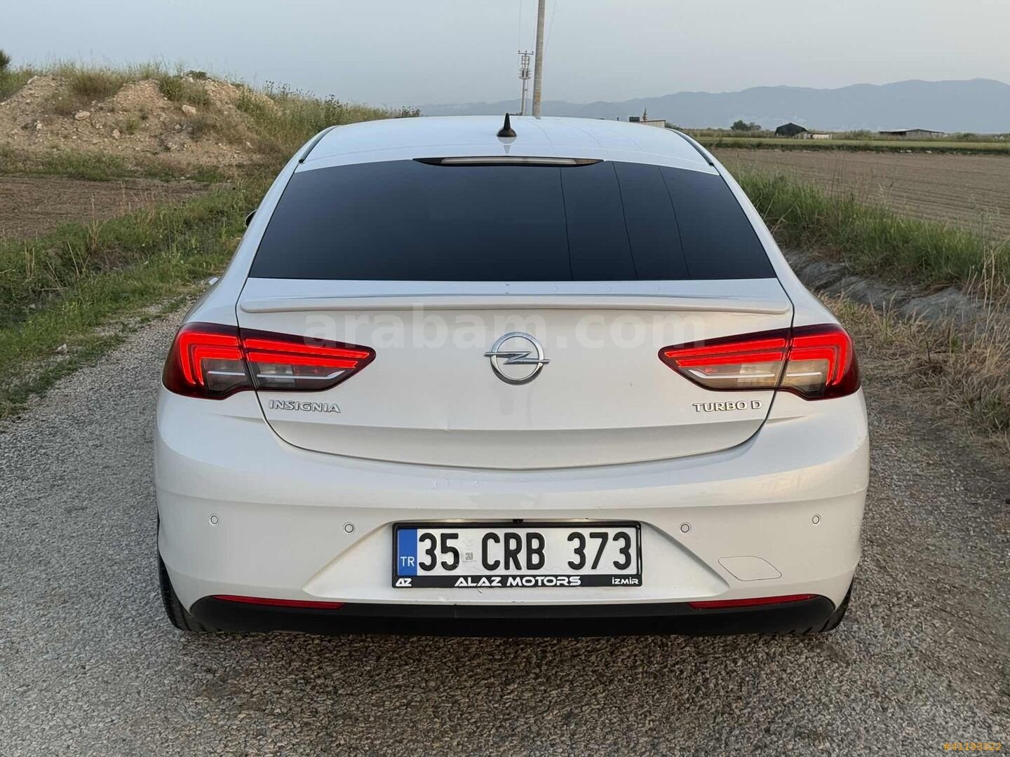 Galeriden Opel Insignia 1.6 CDTI Grand Sport Enjoy 2018 Model İzmir 108.000 km Beyaz 5