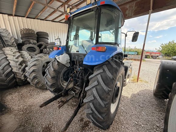 Galeriden New Holland TD75D Van