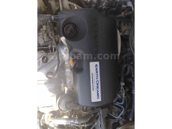 BOYASIZ 2018 MODEL 80 BİN KM DE HONDA CİVİC 1.6i DTEC 