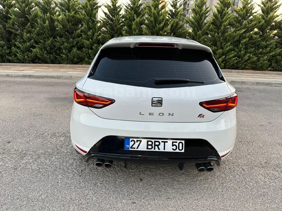 SAHİBİNDEN.   SEAT LEON 1.6 TDI CR STYLE 2013 MODEL.    PLAKA 27 BRT 50. KESİNLİKLE AĞIR HASARI YOKTUR.SAYFANIN EN DİP FİYATIDIR. PAZARLIK MEVCUTTUR.