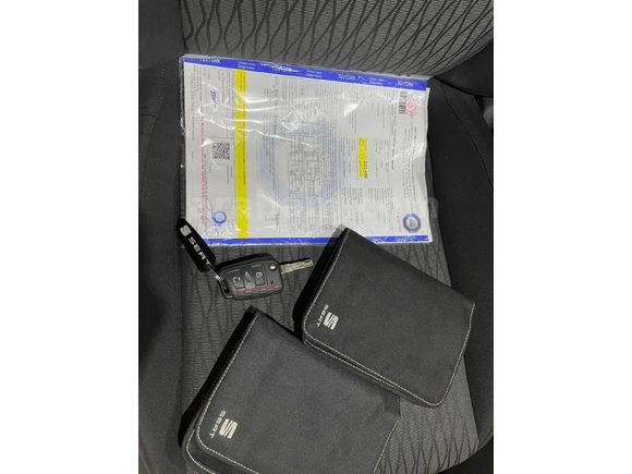 SAHİBİNDEN.   SEAT LEON 1.6 TDI CR STYLE 2013 MODEL.    PLAKA 27 BRT 50. KESİNLİKLE AĞIR HASARI YOKTUR.SAYFANIN EN DİP FİYATIDIR. PAZARLIK MEVCUTTUR.