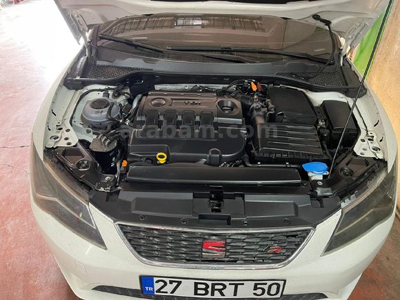 SAHİBİNDEN.   SEAT LEON 1.6 TDI CR STYLE 2013 MODEL.    PLAKA 27 BRT 50. KESİNLİKLE AĞIR HASARI YOKTUR.SAYFANIN EN DİP FİYATIDIR. PAZARLIK MEVCUTTUR.