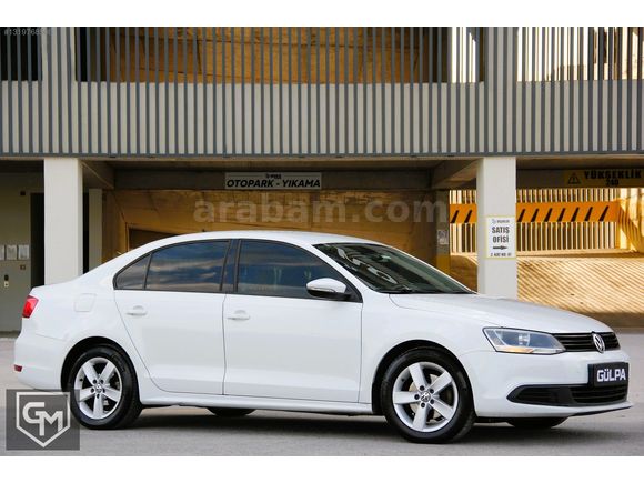 2014 MODEL VW Jetta 1.6 TDI Trendline HATASIZ BOYASIZ DÜŞÜK KM