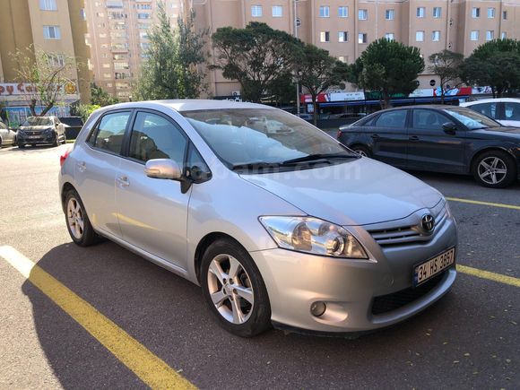 Sahibinden Toyota Auris 1.4 D-4D Comfort Extra 2012 Model