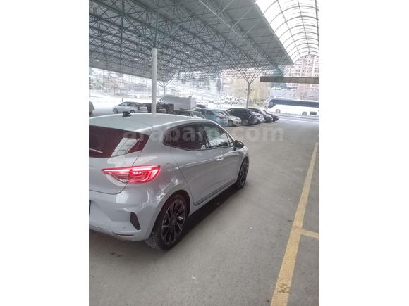 öğretmenden tek elden Renault Clio 1.0 TCe Techno Esprit Alpine 2023 Model Ankara 21.000 km Gri