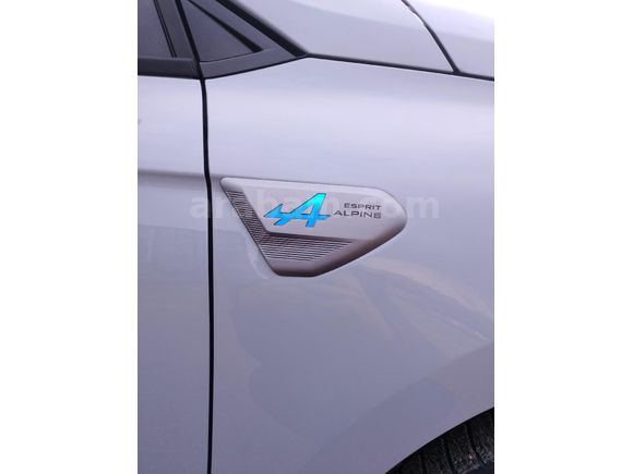 öğretmenden tek elden Renault Clio 1.0 TCe Techno Esprit Alpine 2023 Model Ankara 21.000 km Gri