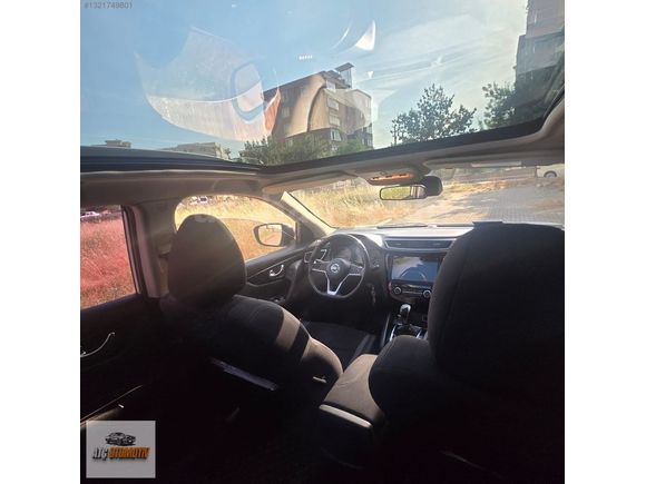 2018 ÇIKIŞLI CAM TAVAN 1.6 DİZEL OTOMATİK