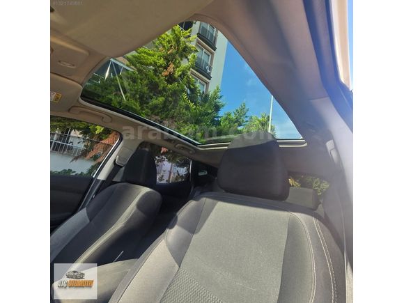 2018 ÇIKIŞLI CAM TAVAN 1.6 DİZEL OTOMATİK