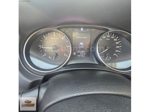 2018 ÇIKIŞLI CAM TAVAN 1.6 DİZEL OTOMATİK