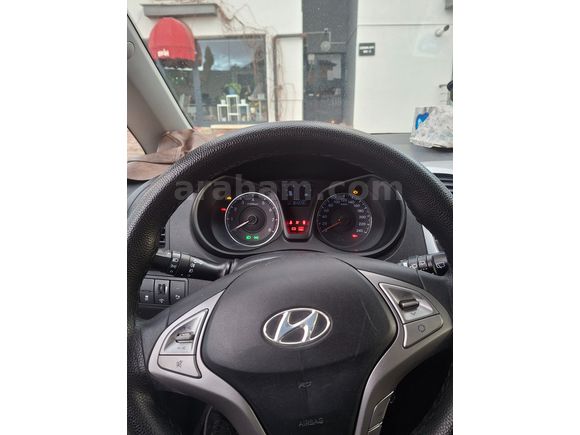 Sahibinden Değişensiz 80bin km Hyundai ix20 1.4 Mode 2011 Model 