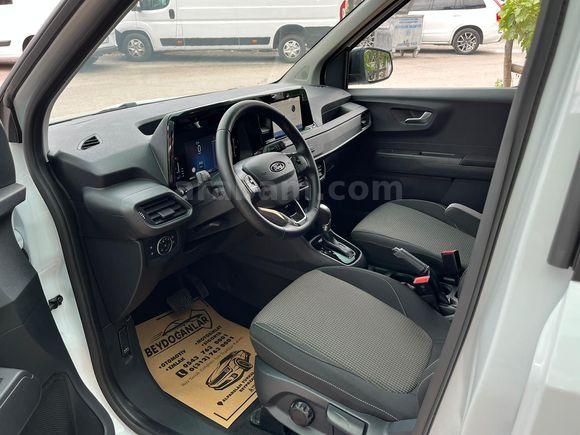 BEYDOĞANLAR'DAN 2025 MODEL FORD COURİER 1.0 TİTANİUM DELUXE