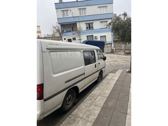 Sahibinden Hyundai H 100 2.5 D DLX Panelvan 2001 Model  252.000 km Beyaz