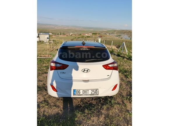 Sahibinden Hyundai i30 1.6 CRDi Elite 2013 Model