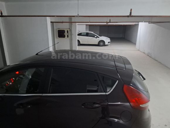Sahibinden Ford Fiesta 1.4 Titanium X 2010 Model