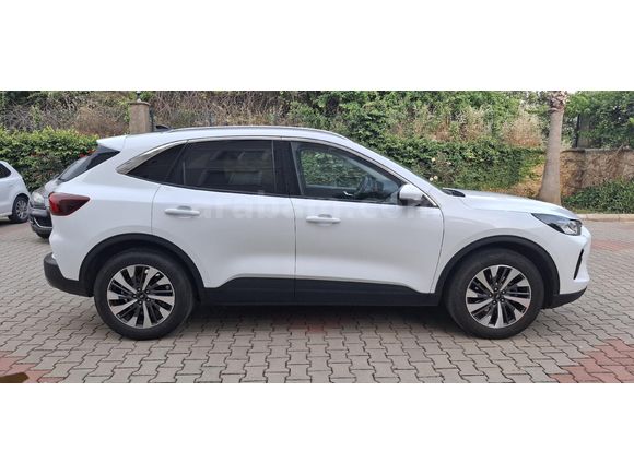 Öğretmen İlk Sahibinden Temiz 2025 Ford Kuga