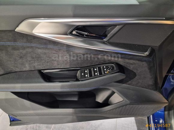 Mais İzmir Şube Austral 1.2 E-Tech Hybrid Techno Esprit Alpine