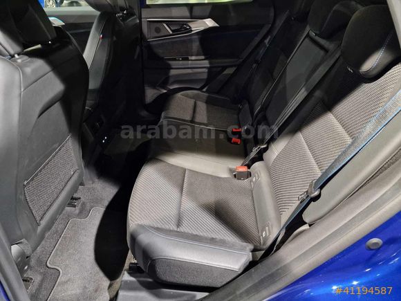 Mais İzmir Şube Austral 1.2 E-Tech Hybrid Techno Esprit Alpine