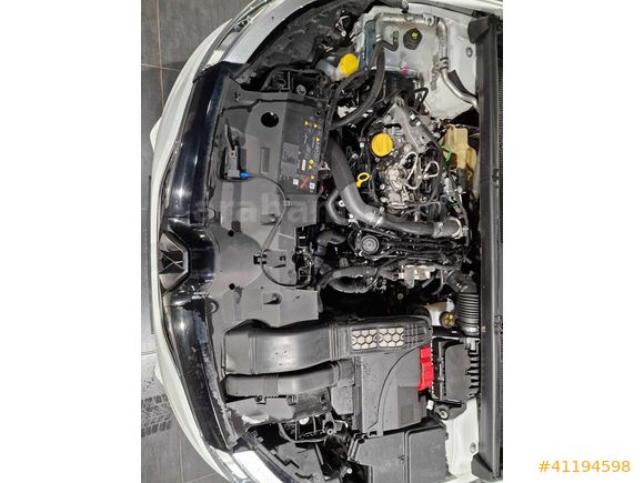 Mais İzmir Şube 2025 Megane Sedan 1.3 TCe Touch EDC