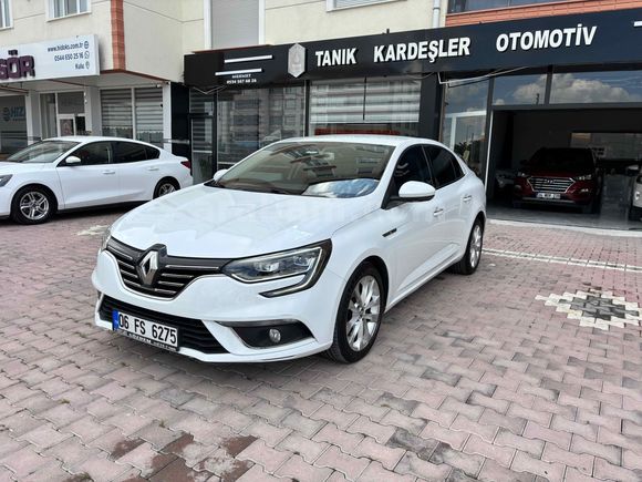 TANIK KARDEŞLERDEN HATASIZ BOYASIZ TRAMERSİZ MEGANE 4 İCON