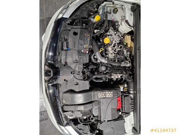 Mais İzmir Şube 2025 Megane Sedan 1.3 TCe Touch EDC