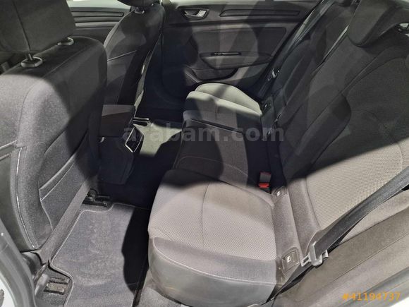 Mais İzmir Şube 2025 Megane Sedan 1.3 TCe Touch EDC