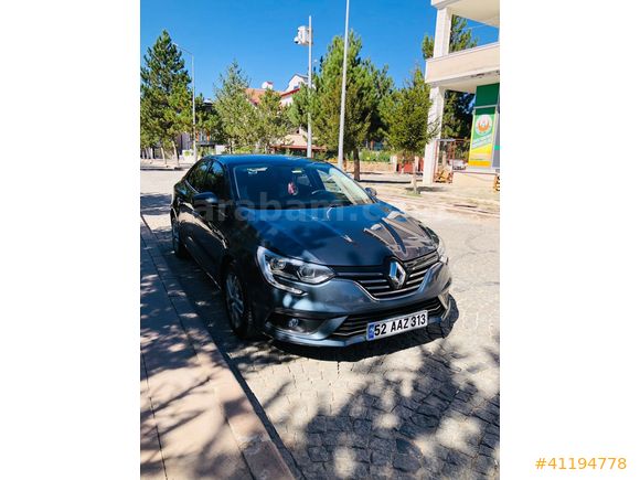 OTOWALL RENAULT MEGANE 1.6 2018-ÇELK JANT-TESLA EKRAN-154.000 KM