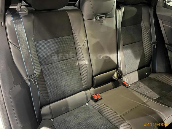 MAİS İZMİR Rafale 1.2 e-Tech Esprit Alpine Saten Beyaz
