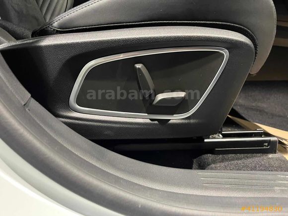 MAİS İZMİR Rafale 1.2 e-Tech Esprit Alpine Saten Beyaz