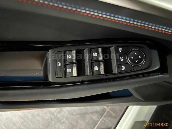 MAİS İZMİR Rafale 1.2 e-Tech Esprit Alpine Saten Beyaz