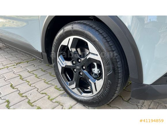 BARANLAR MOTORS DAN HATASIZ 2024 FORD COURİER ACTİVE OTOMATİK