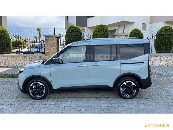 BARANLAR MOTORS DAN HATASIZ 2024 FORD COURİER ACTİVE OTOMATİK