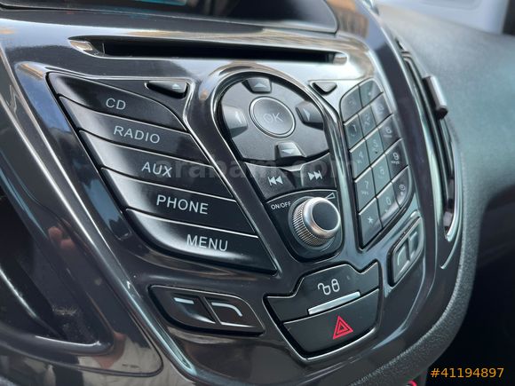 BARANLAR MOTORS DAN 2017 MODEL TİTANİUM FORD COURİER