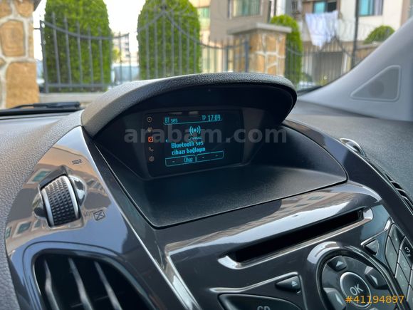 BARANLAR MOTORS DAN 2017 MODEL TİTANİUM FORD COURİER