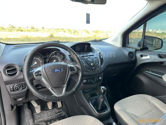BARANLAR MOTORS DAN 2017 MODEL TİTANİUM FORD COURİER