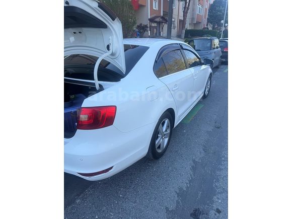 MEMURDAN TEMİZ JETTA