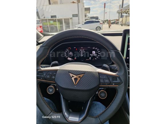 Hatasız vzline 2025 360 kamera sesistemi 2 bin km sıfır atarında garaj arabası