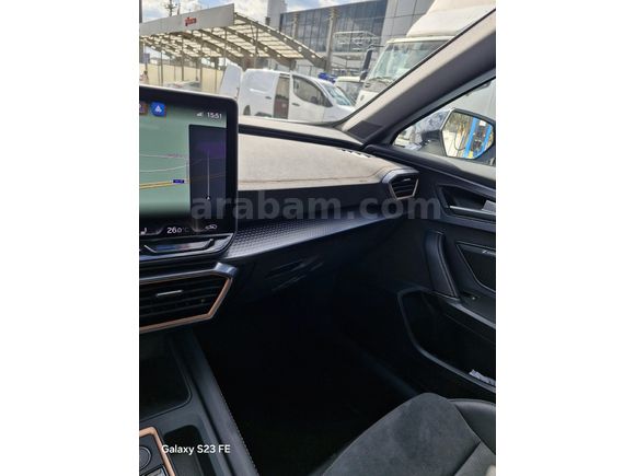 Hatasız vzline 2025 360 kamera sesistemi 2 bin km sıfır atarında garaj arabası