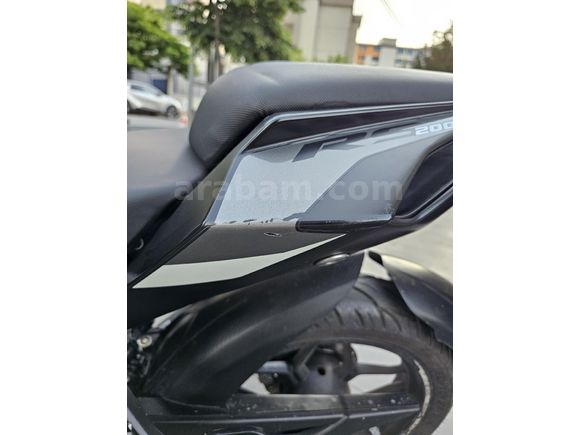 2023 model sorunsuz, bakımlı rs200