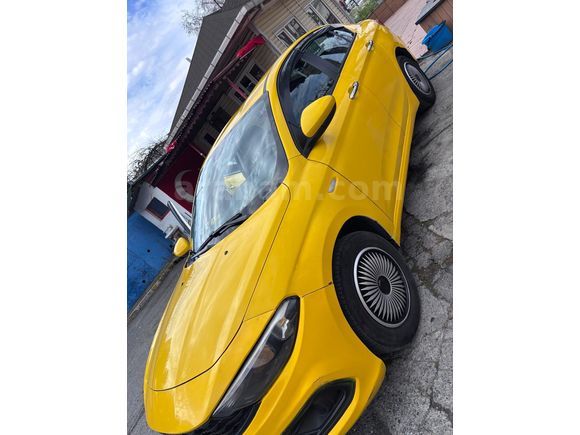 Sahibinden Fiat Egea 1.3 Multijet Easy 2022 Model  320.000 km Sarı
