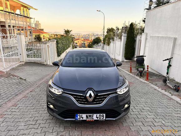 İLK SAHİBİNDN 2025 RENAULT MEGANE İCON CAM TAVAN KOLTUK ISITMA