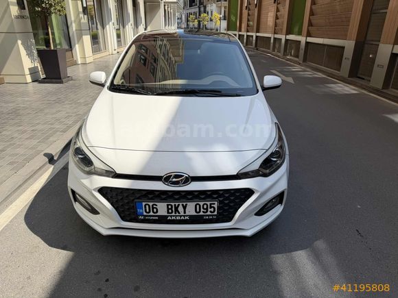 RUHSAT SAHİBİNDN 2019 İ20 STYLE CAM TAVAN 73.000 KM PAZARLIKSIZ