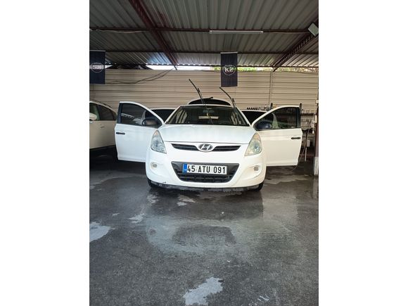 Sahibinden Hyundai i20 1.2 D-CVVT Jump 2012 Model Manisa