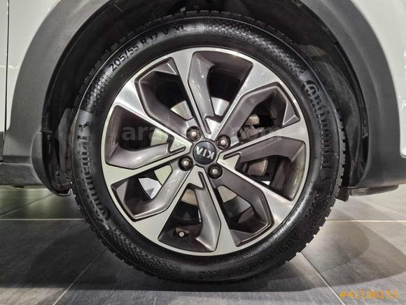 Mais İzmir Şube'den 2020 Kıa Stonic 1.4 MPI Elegance Konfor